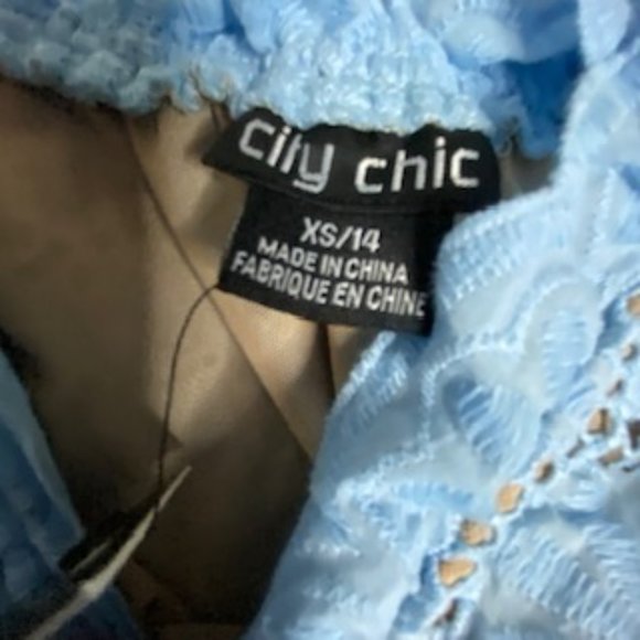 City Chic Plus Size Off Shoulder Fully Lined Blouse NWT - Picture 5 of 6